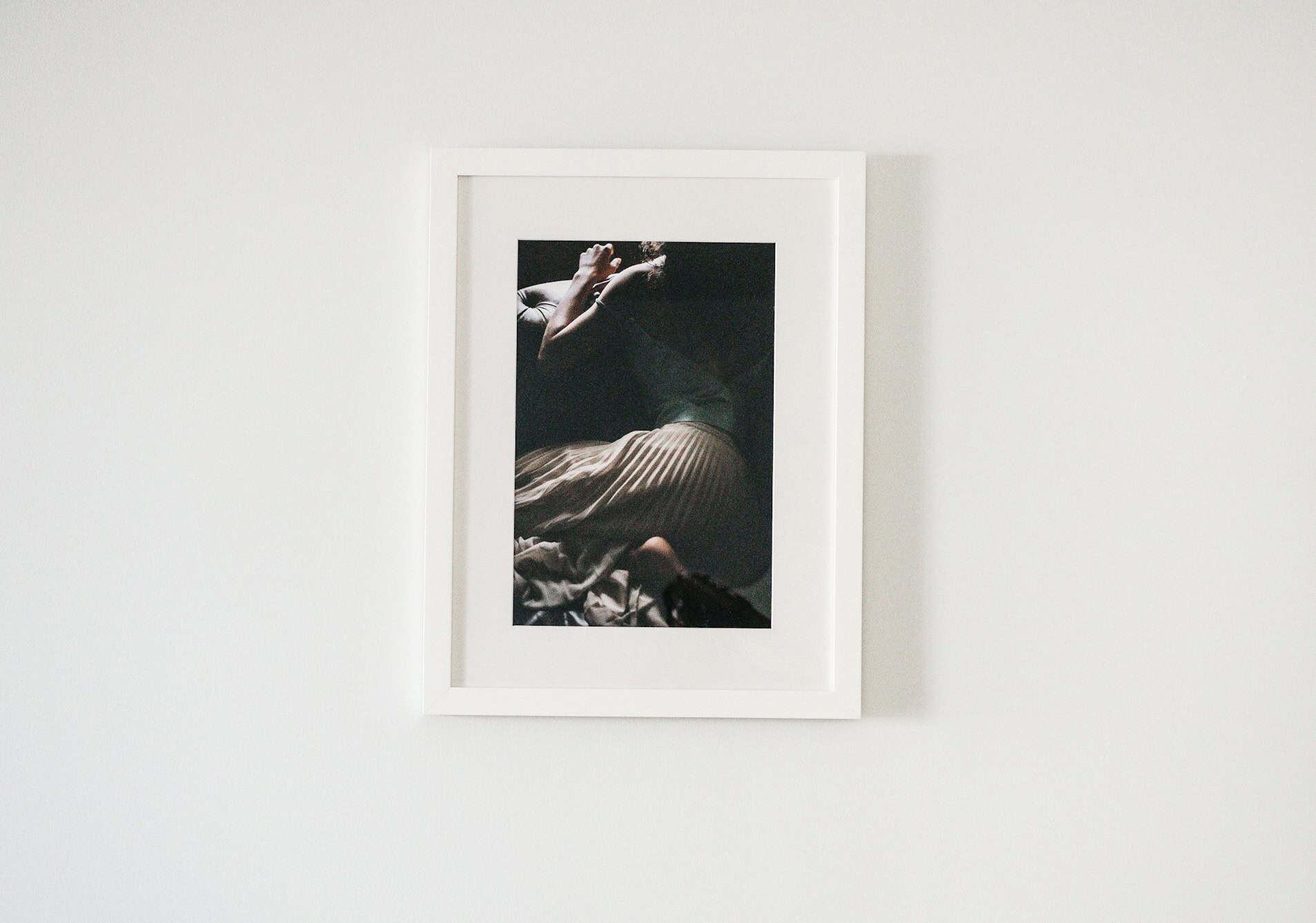 Accrocher un tableau sans percer